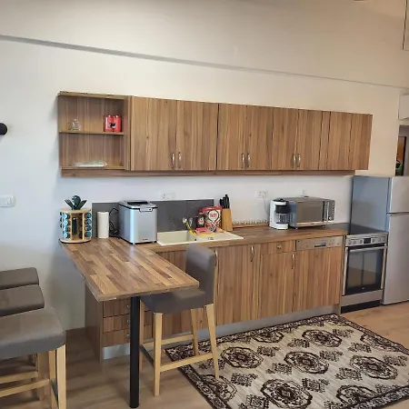 Beachfront Spina Apartment Pelegrin